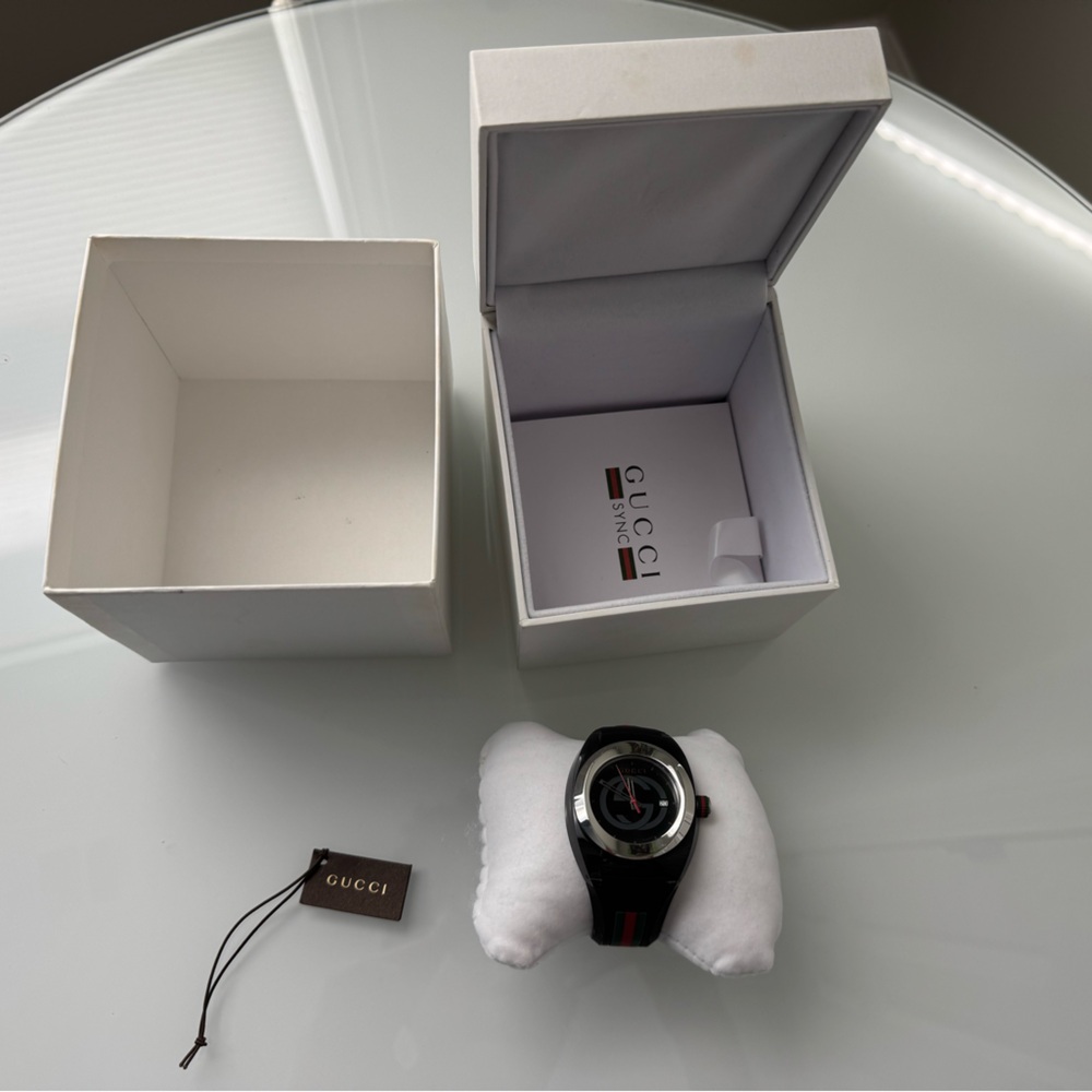 Gucci Swiss Made Black Stainless Steel & Rubber Watch Preloved Boxed Monogram - Picture 2 of 14